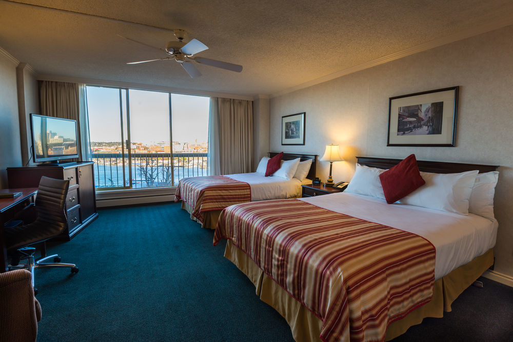 Harbour Towers & Hotel 3*